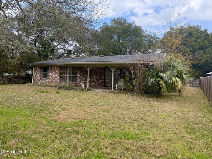 Property Photo:  1306 Short Avenue  MS 39567 