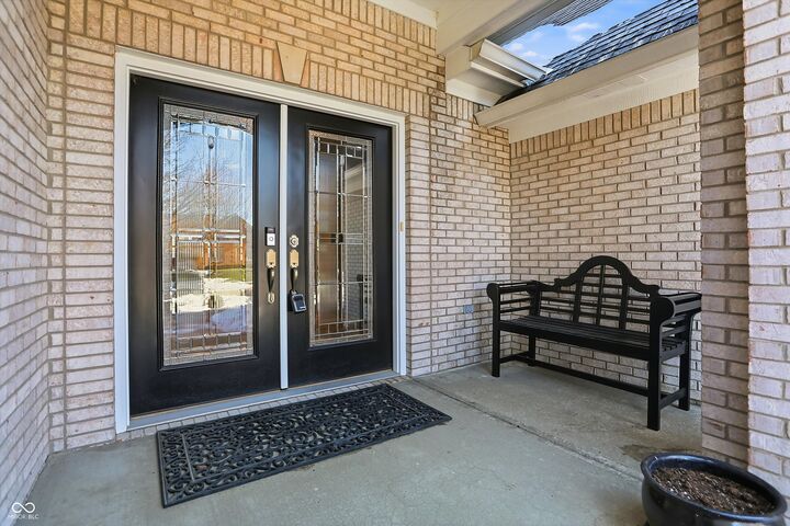 Property Photo:  2867 Bloomsbury S  IN 46143 