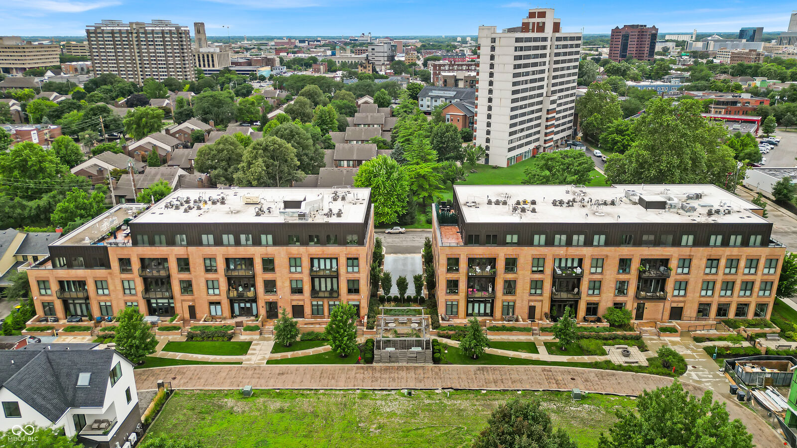 Property Photo: 877 N East Street 206 IN 46202