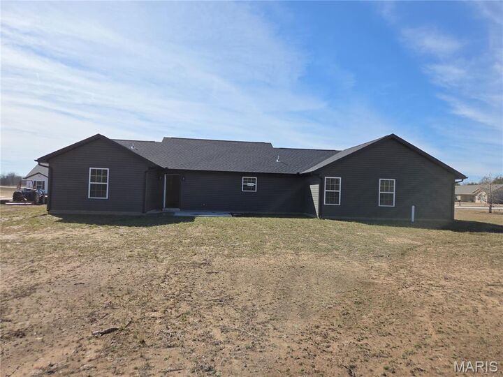 Property Photo: 15 Concorde Court MO 63736