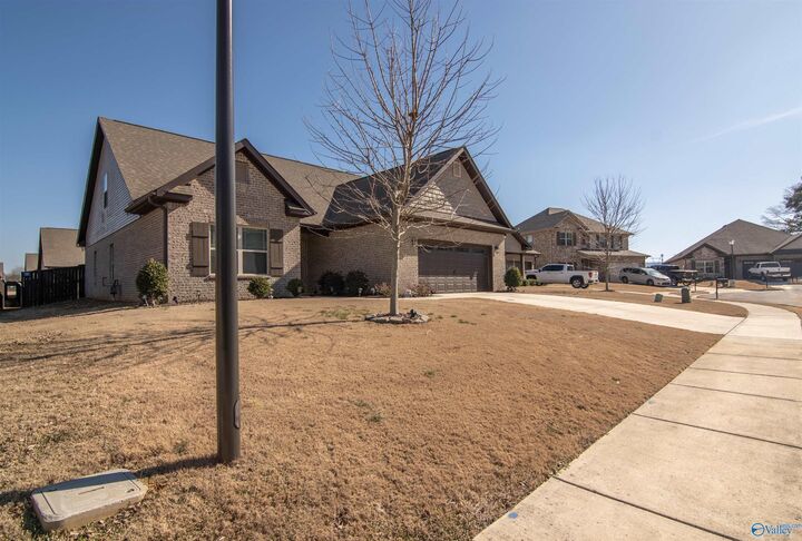 Property Photo: 207 Oracle Circle AL 35811