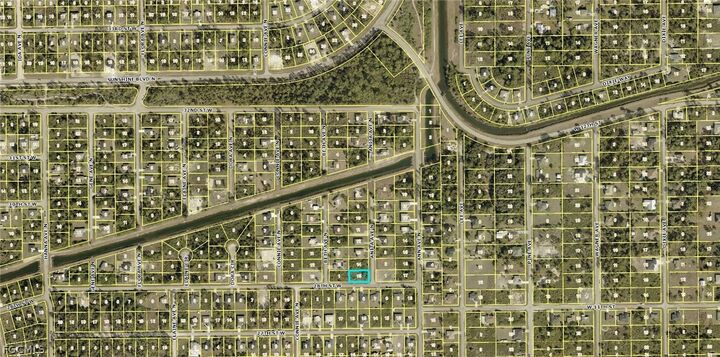 Property Photo: 2801 Anita Avenue N FL 33971