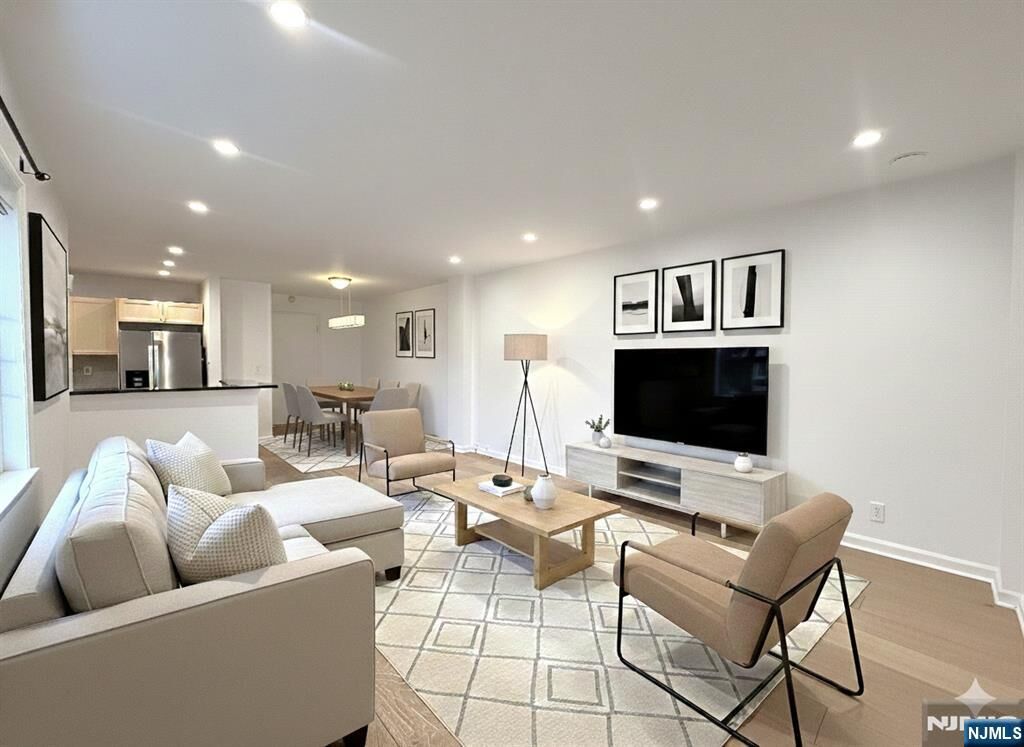 Property Photo:  400 Park 2C  NJ 07024 