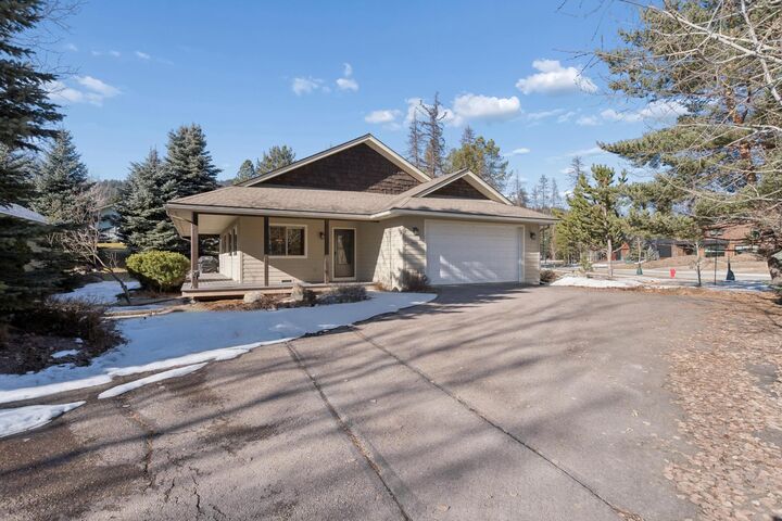 Property Photo:  850 State Park Road  MT 59937 