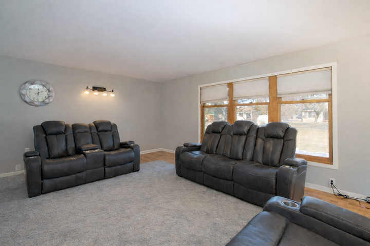Property Photo: 232 W Skyline Court MN 56001