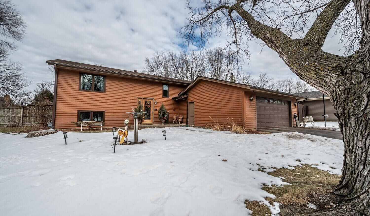 Property Photo:  10512 Quebec Road  MN 55438 