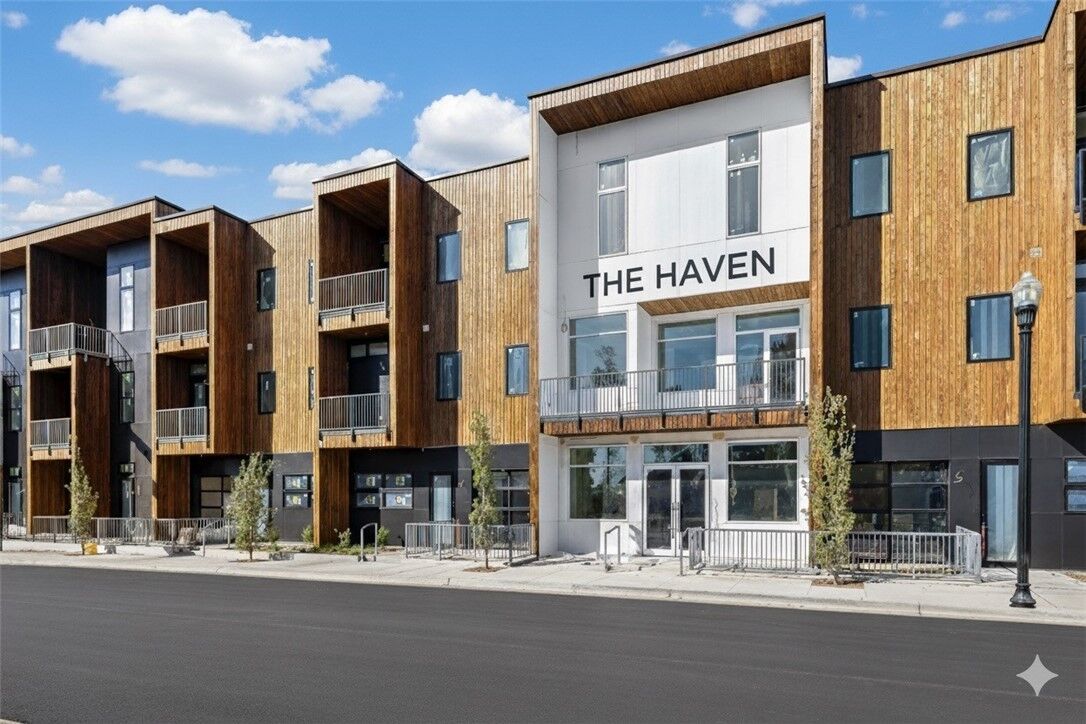 Property Photo: 905 SE 4th 204 AR 72712