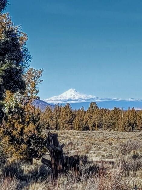 Property Photo:  3913 SE Umatilla Loop  OR 97754 