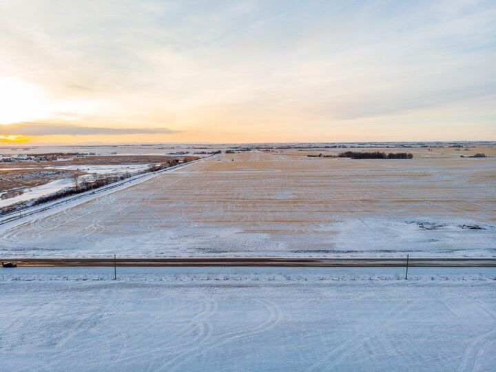 Property Photo: W4r26t25s16qnw Range Road 264 Range AB T0L 0Y0