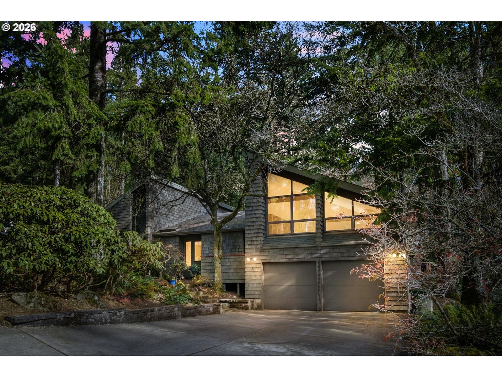 MLS#461541011: 9 Bernini Ct, Lake Oswego, OR 97035