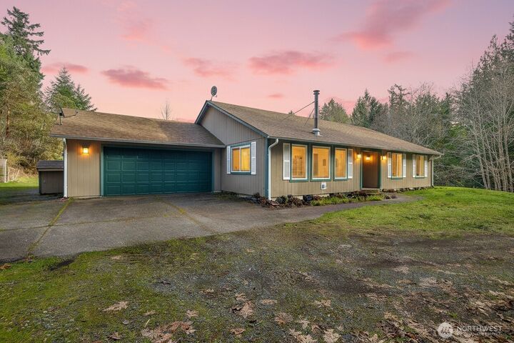 Property Photo: 7219 Gallagher Cove Road NW WA 98502