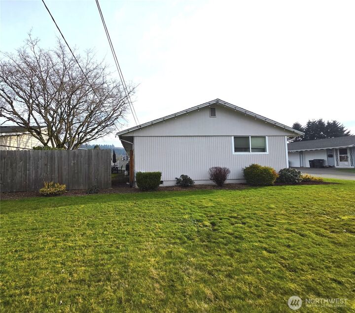 Property Photo:  1507  Wright Avenue  WA 98390 