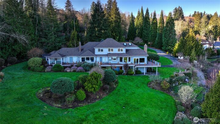 Property Photo:  15713  138th Avenue E  WA 98374 