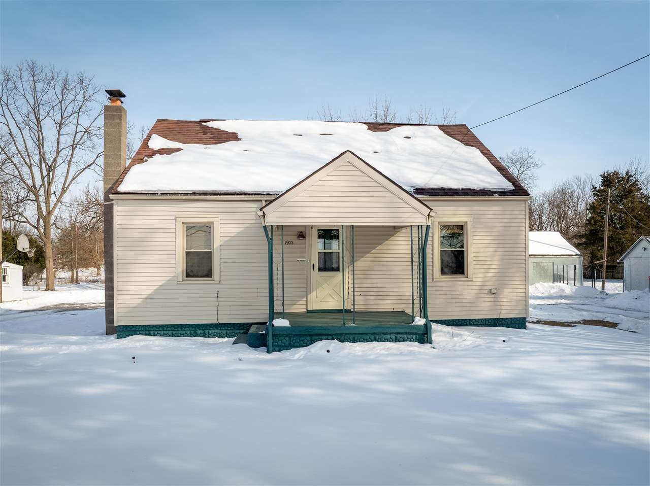 Property Photo:  1921 Straightline Pike  IN 47374 