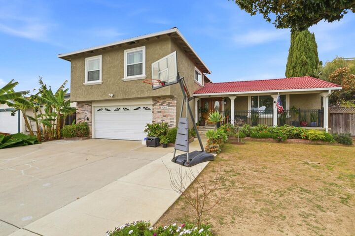 Property Photo: 2083 Bluejacket Way CA 95133