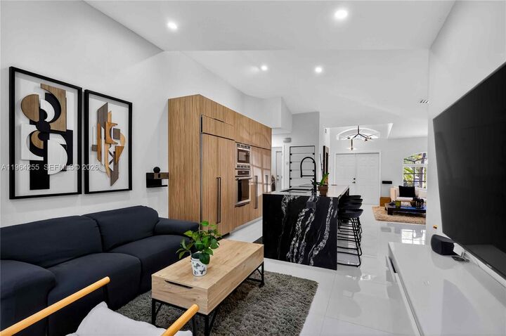 Property Photo:  160 SW 206th Ave  FL 33029 