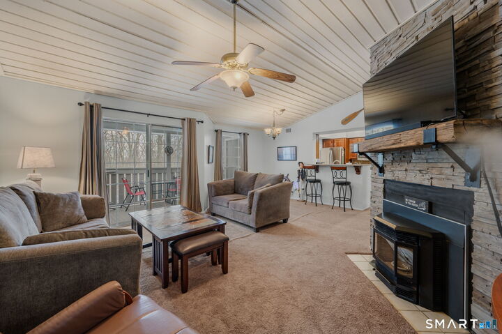 Property Photo:  85 Crown Knoll Court Apt 110  CT 06340 