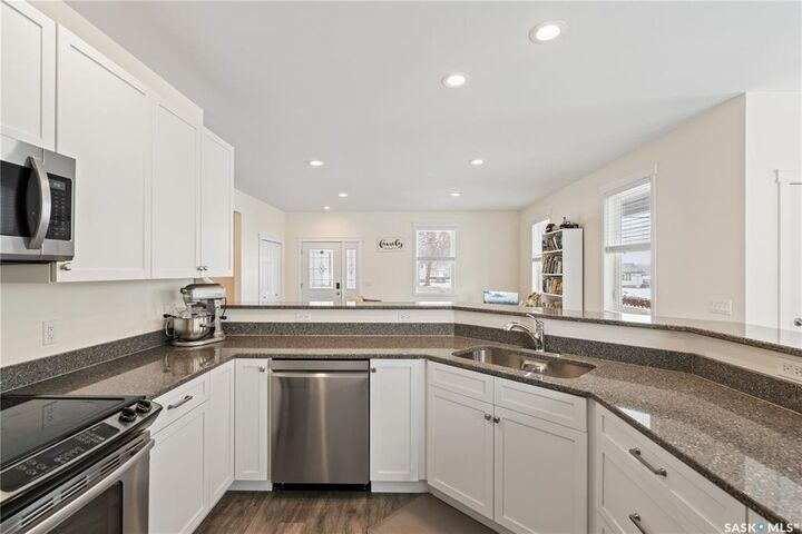 Property Photo:  190 1st Street W  SK S0M 2K0 