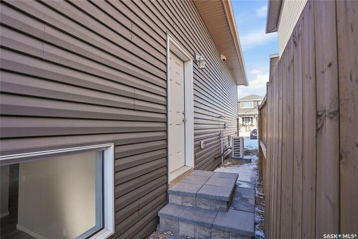 Photo de la propriété:  430 Boykowich Street  SK S7W 0S6 