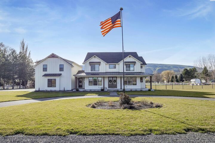 Property Photo:  88580 W 119 Pr NW  WA 99350 