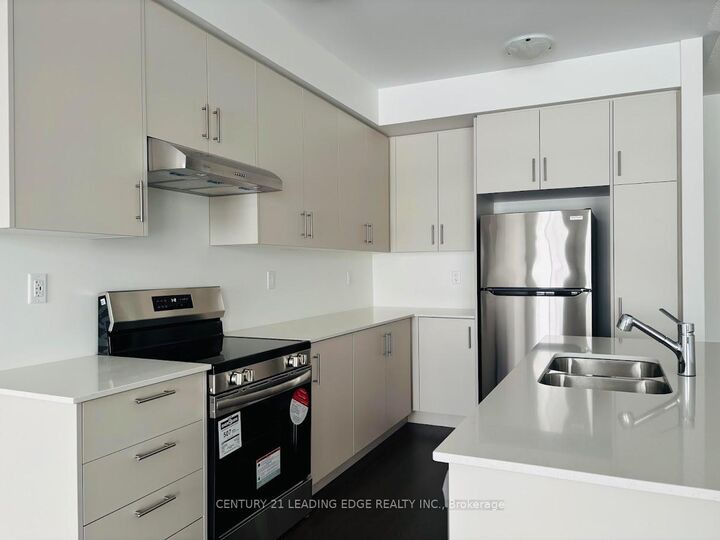 Photo de la propriété:  10 Reigate Avenue  ON L1P 0R1 