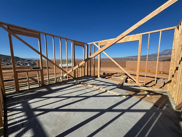 Property Photo: 1576 W 540 N UT 84737