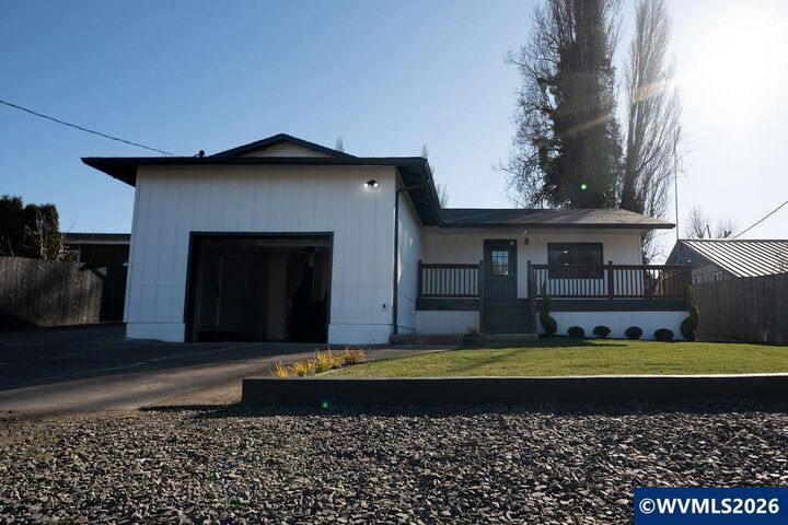 Property Photo:  4454 York Av NE  OR 97305 