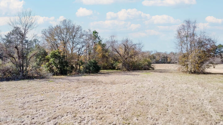 Property Photo:  200 E Blk Farrel Road C2  LA 70508 