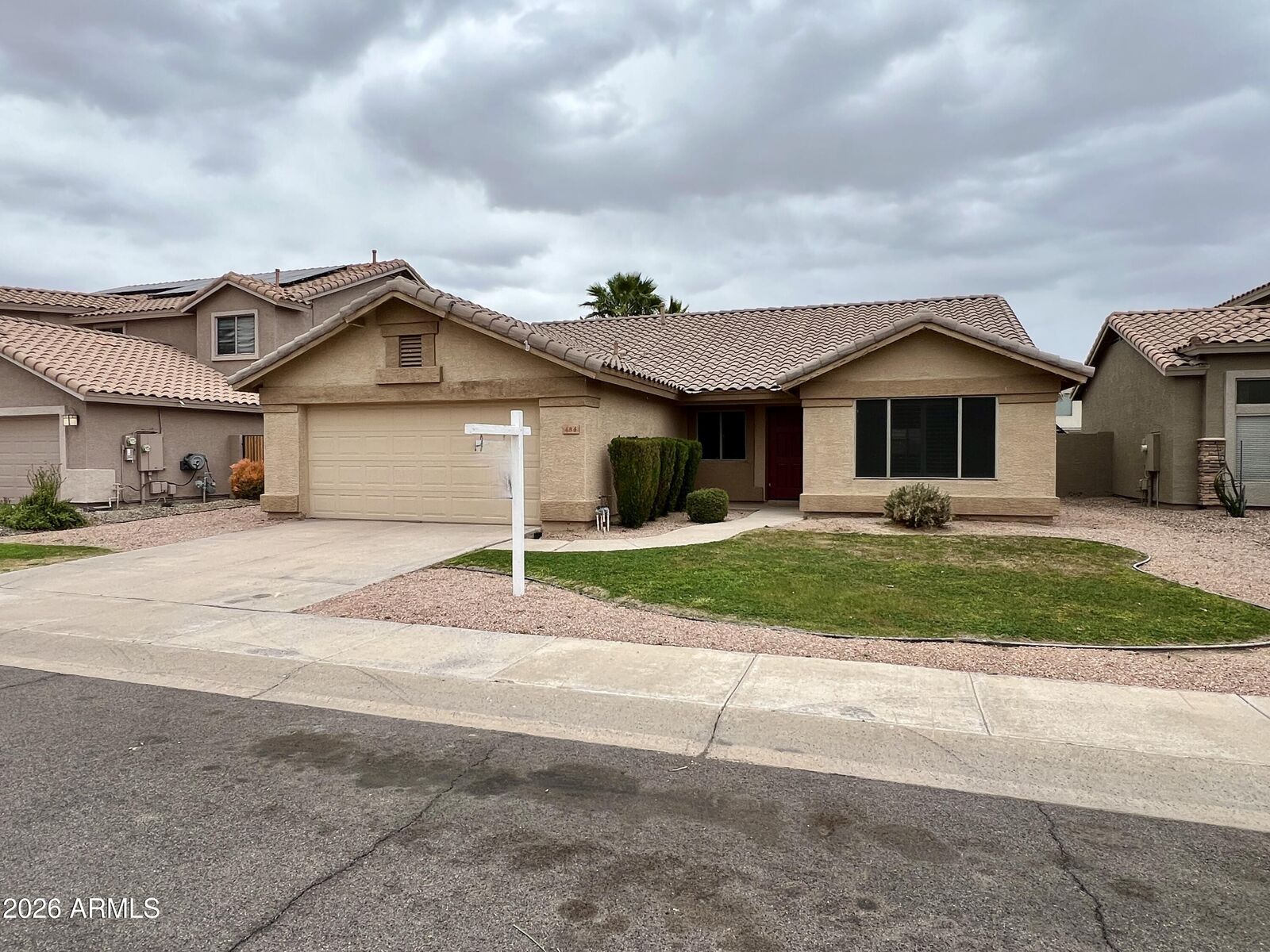 Property Photo:  484 W Redwood Drive  AZ 85248 