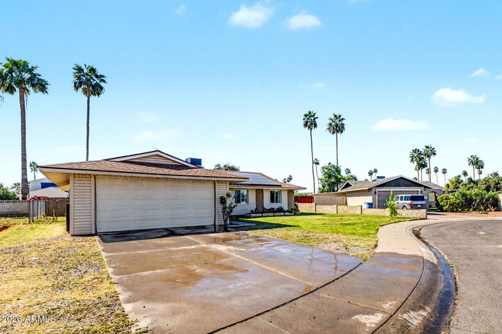 Property Photo: 409 E Pegasus Drive AZ 85283