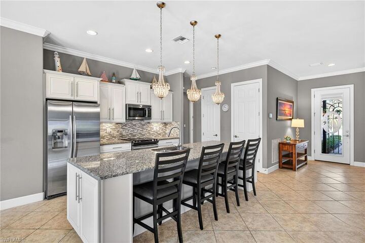 Property Photo: 11701 Avingston Ter FL 33913