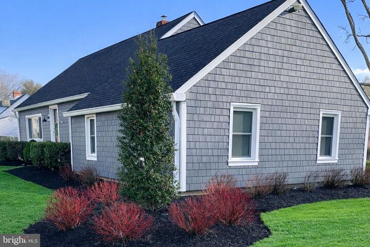 Property Photo: 827 River Road PA 19067