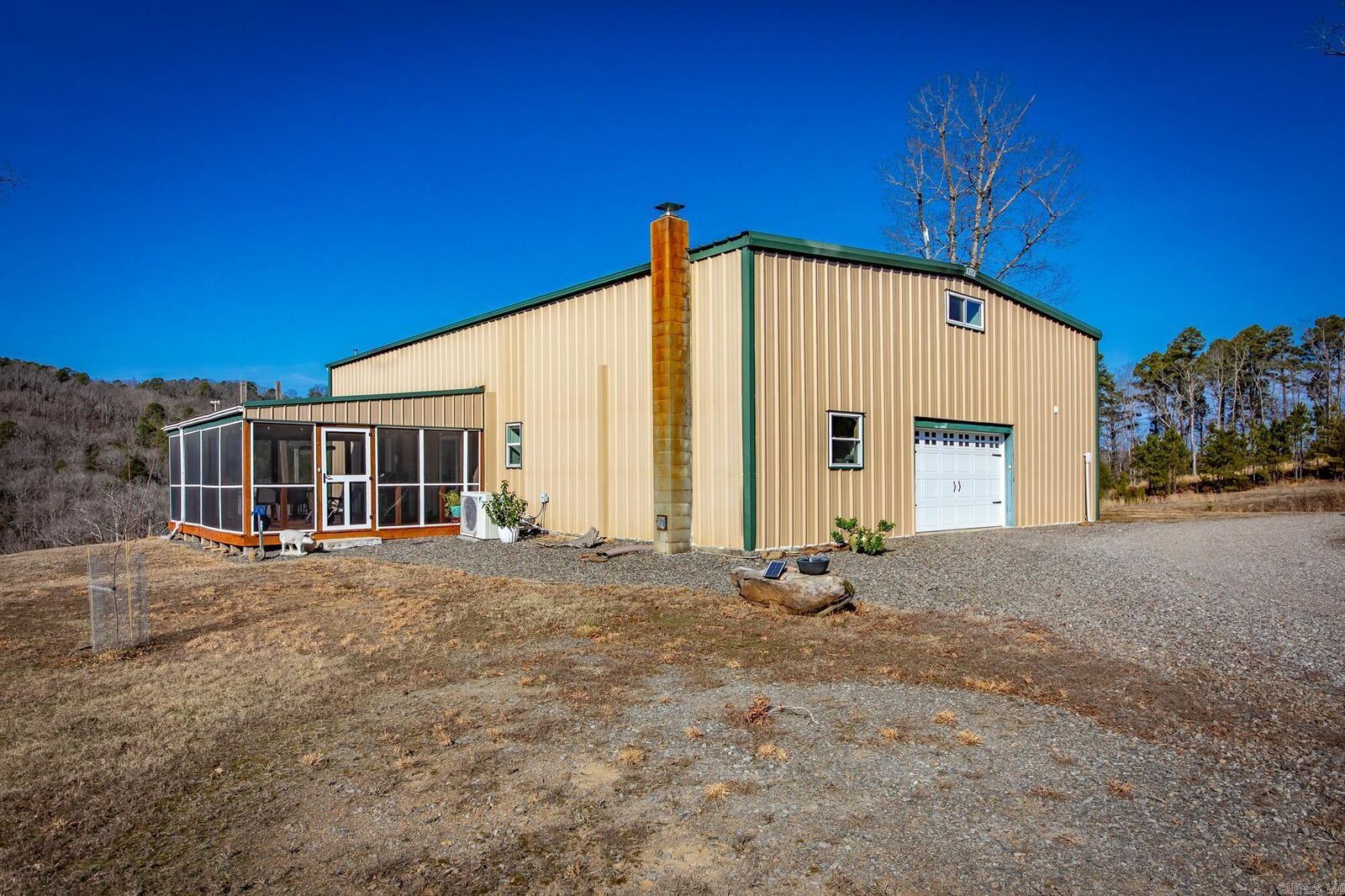 Property Photo:  979 Marsh Mountain Rd.  AR 72121 