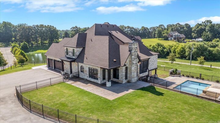 Property Photo:  136 County Road 107  AR 72404 