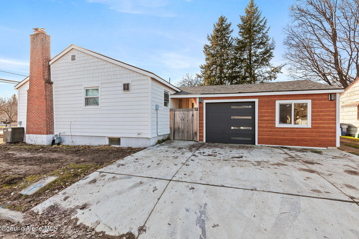 Property Photo: 213 E Harrison Ave ID 83814