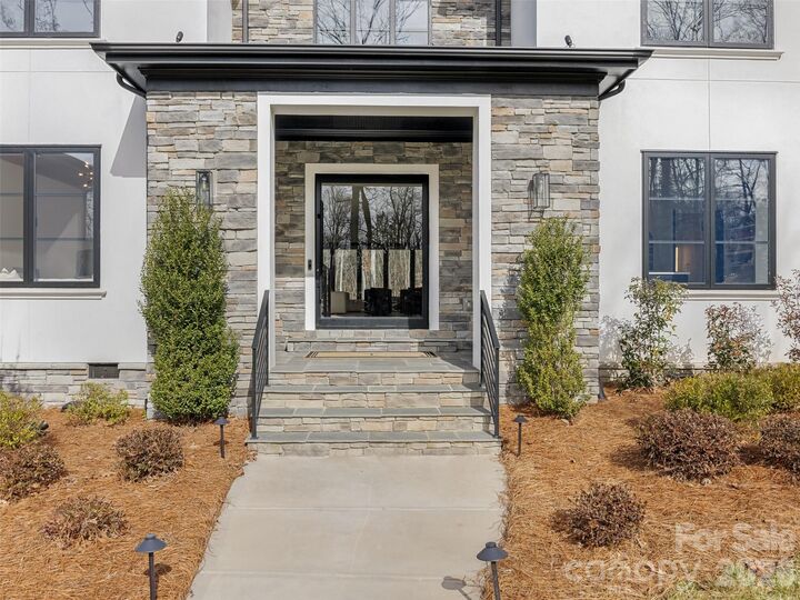 Property Photo: 6017 Oxfordshire Road NC 28173