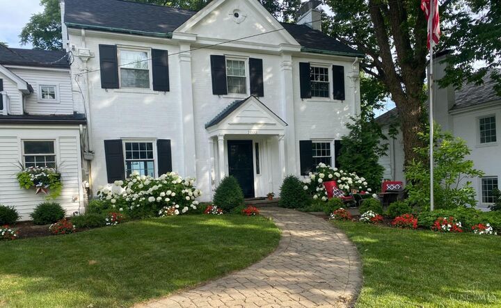 Property Photo:  1002 Richwood Circle  OH 45208 