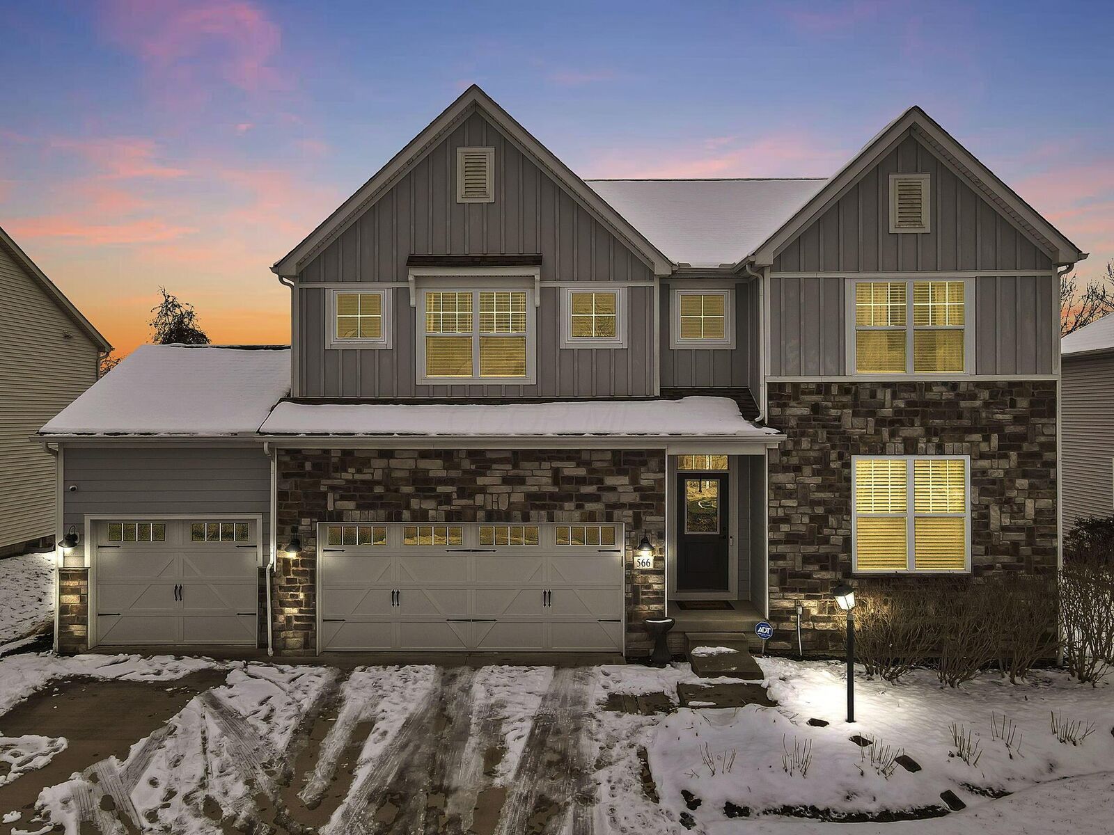 Property Photo:  566 Preston Trails Drive  OH 43147 