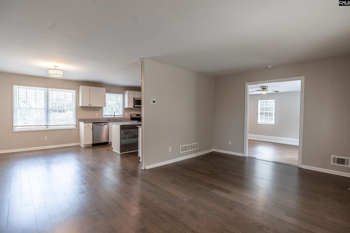 Property Photo: 204 Park SC 29072