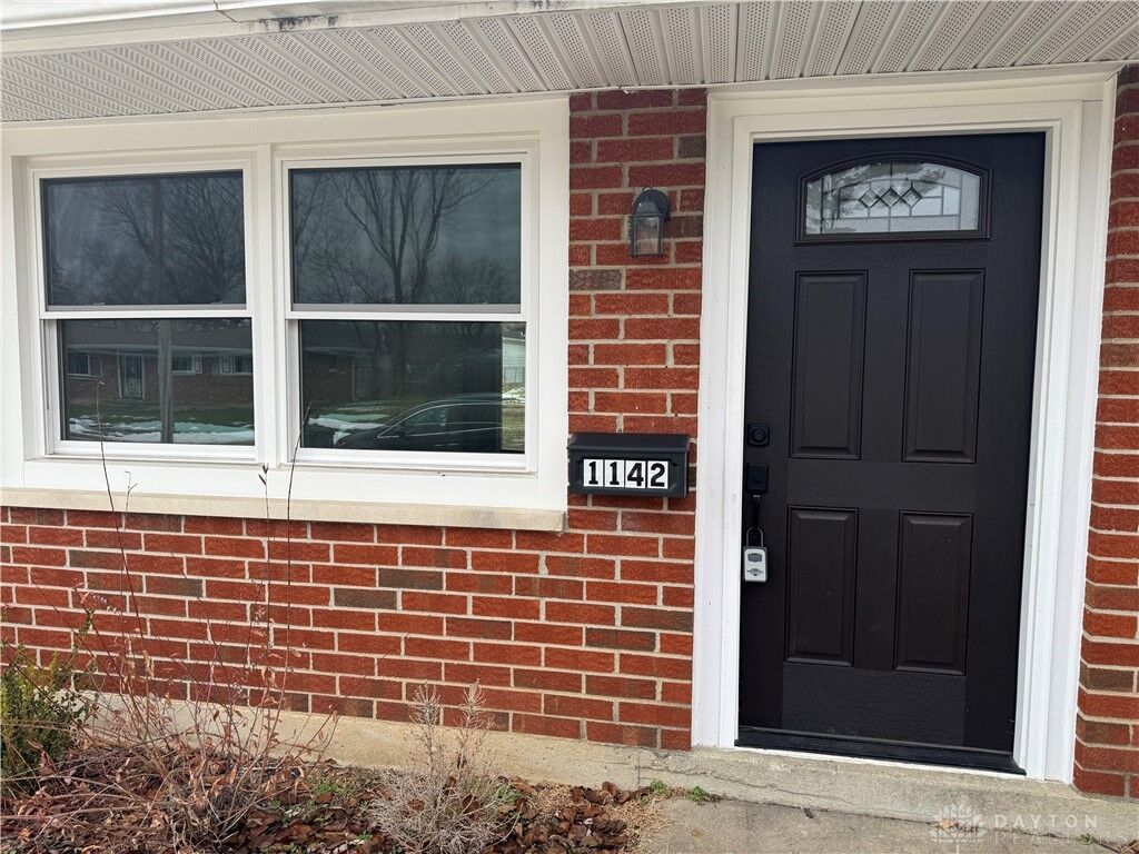 Property Photo:  1142 Lee Road  OH 45373 