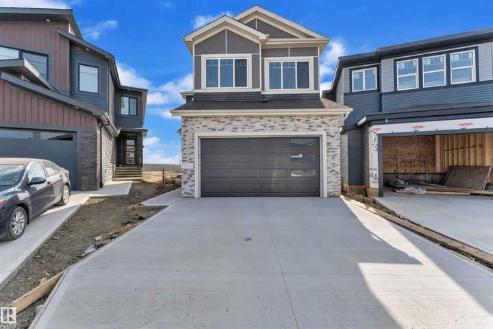 Property Photo:  3503 42 Avenue  AB T4X 3G4 