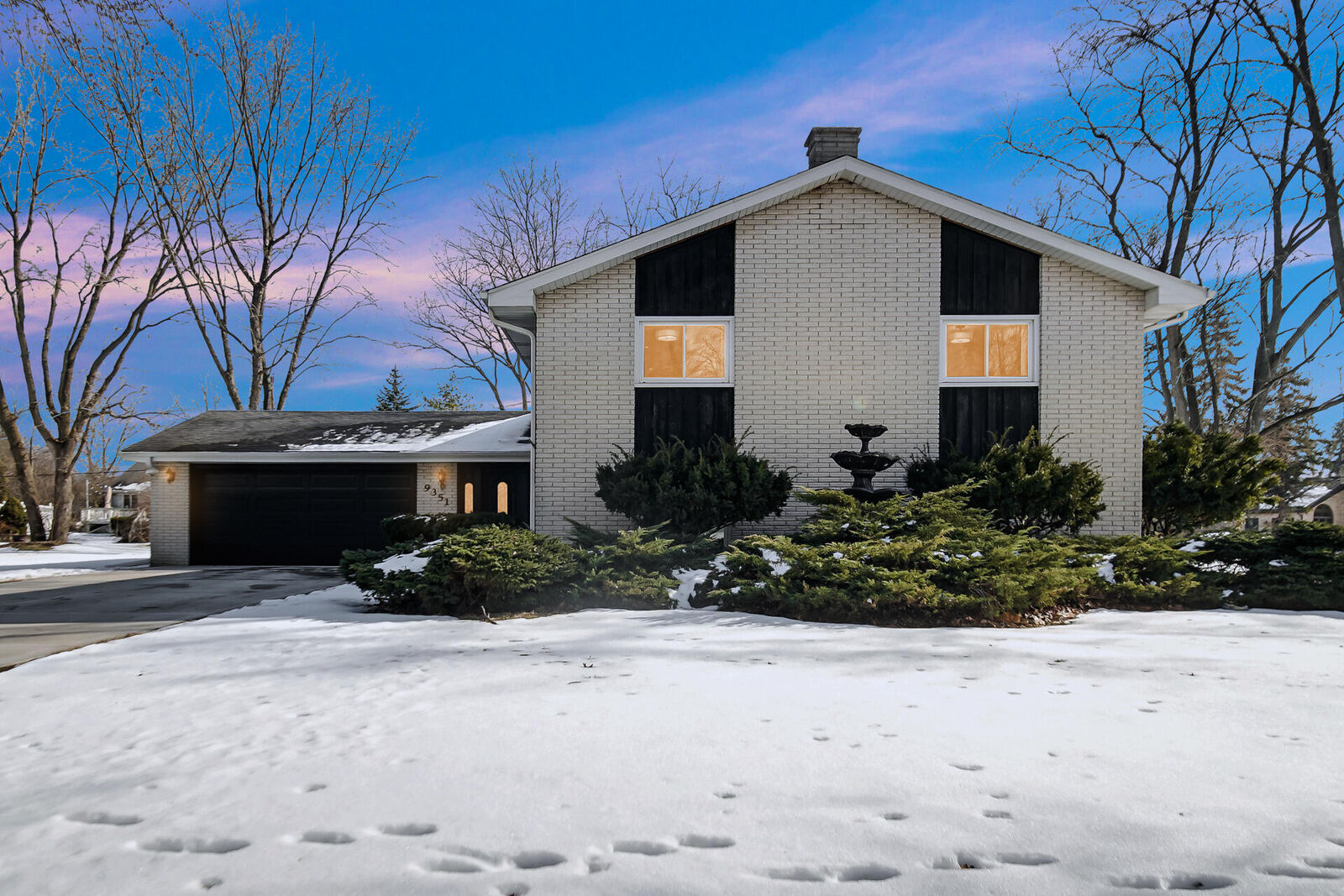 Property Photo:  9351 Northcote Avenue  IN 46373 