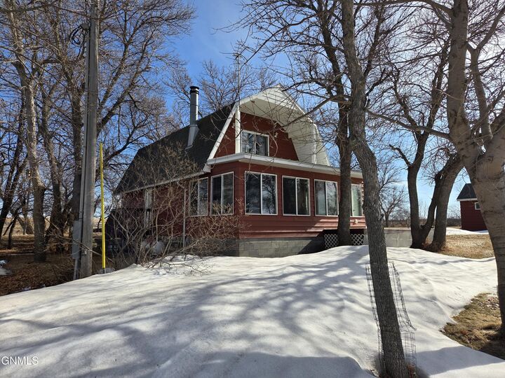 Property Photo:  7162 Cabin Avenue  ND 58561 