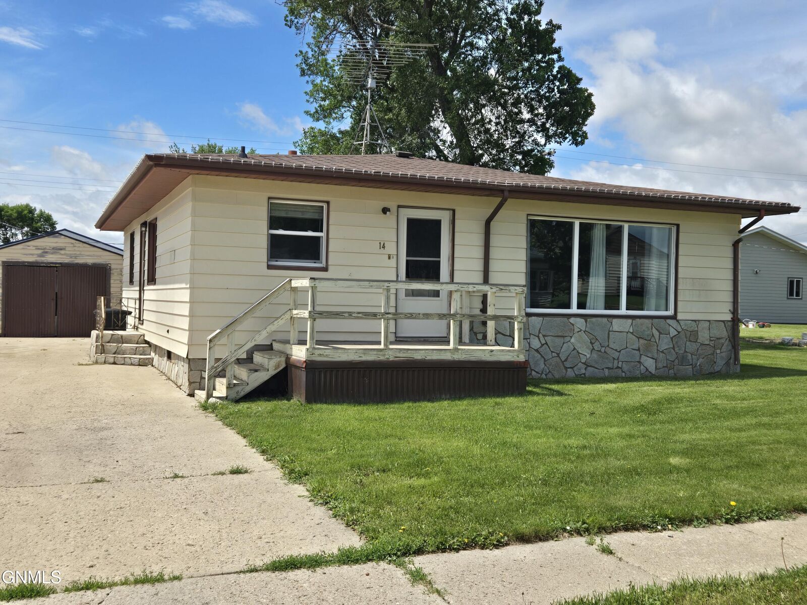 Property Photo: 14 4th Street S ND 58495