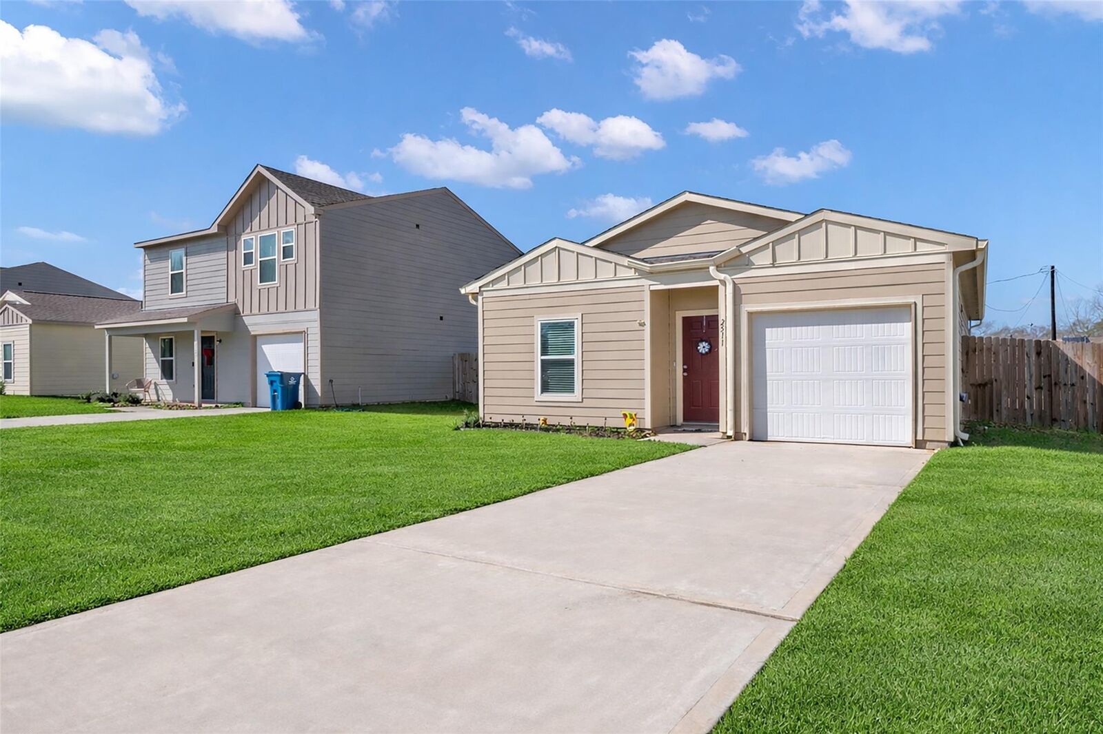 Property Photo: 2511 17th Street TX 77445