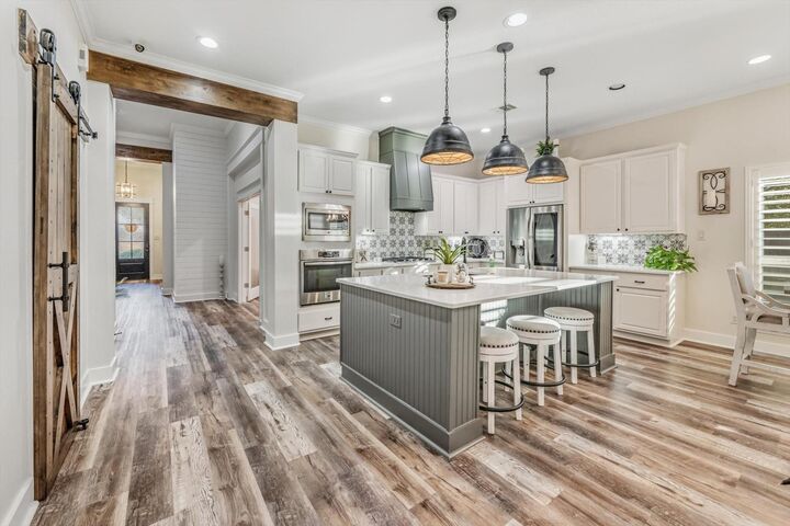 Property Photo:  103 Fox Rindle Road  TX 77316 