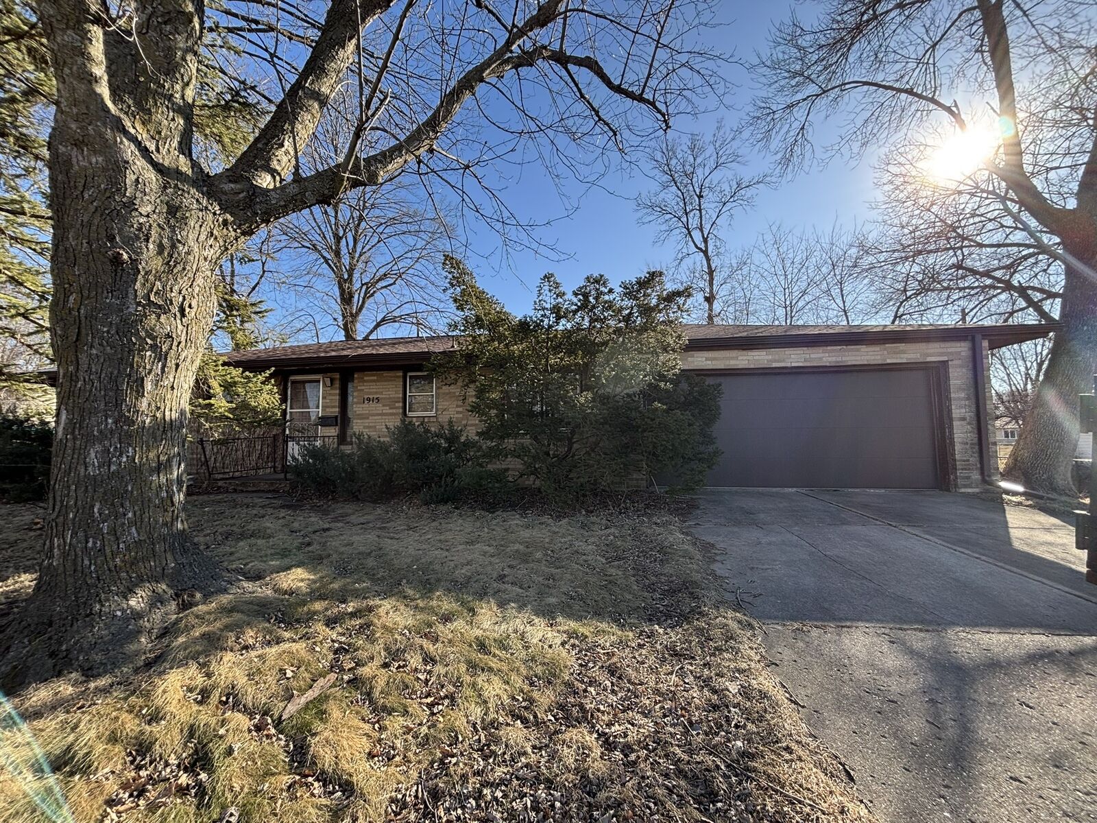 Property Photo: 1915 Bel Air Drive IA 50010