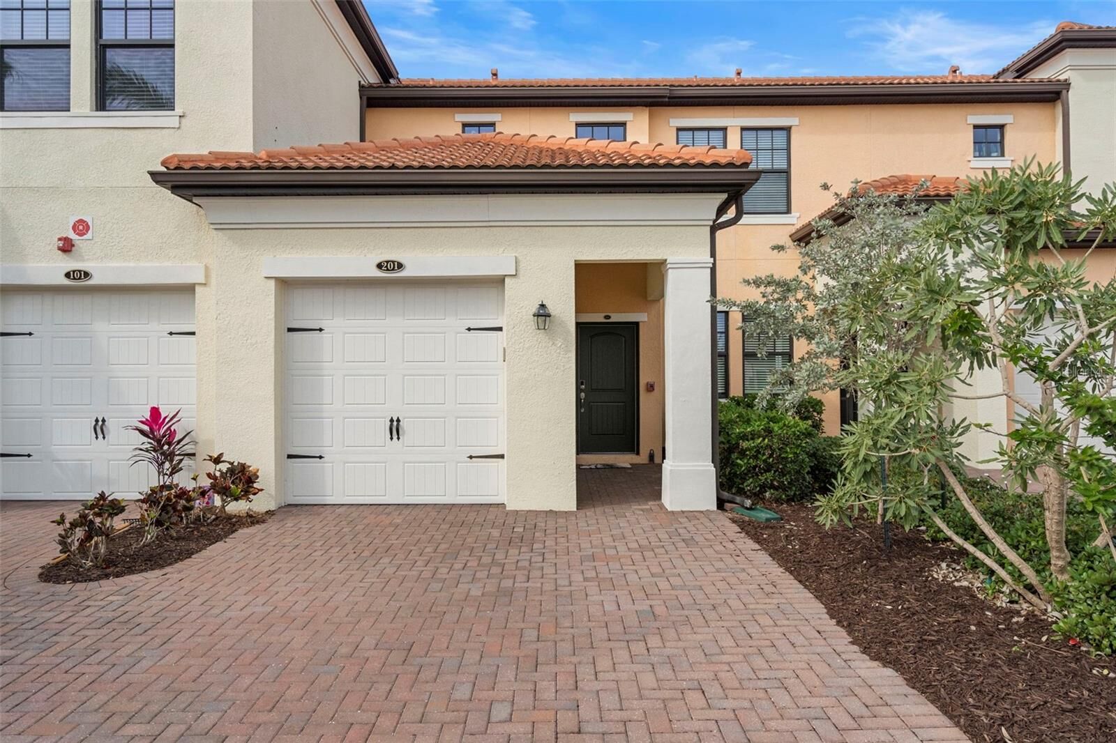 Property Photo:  10058 Crooked Creek Drive 201  FL 34293 