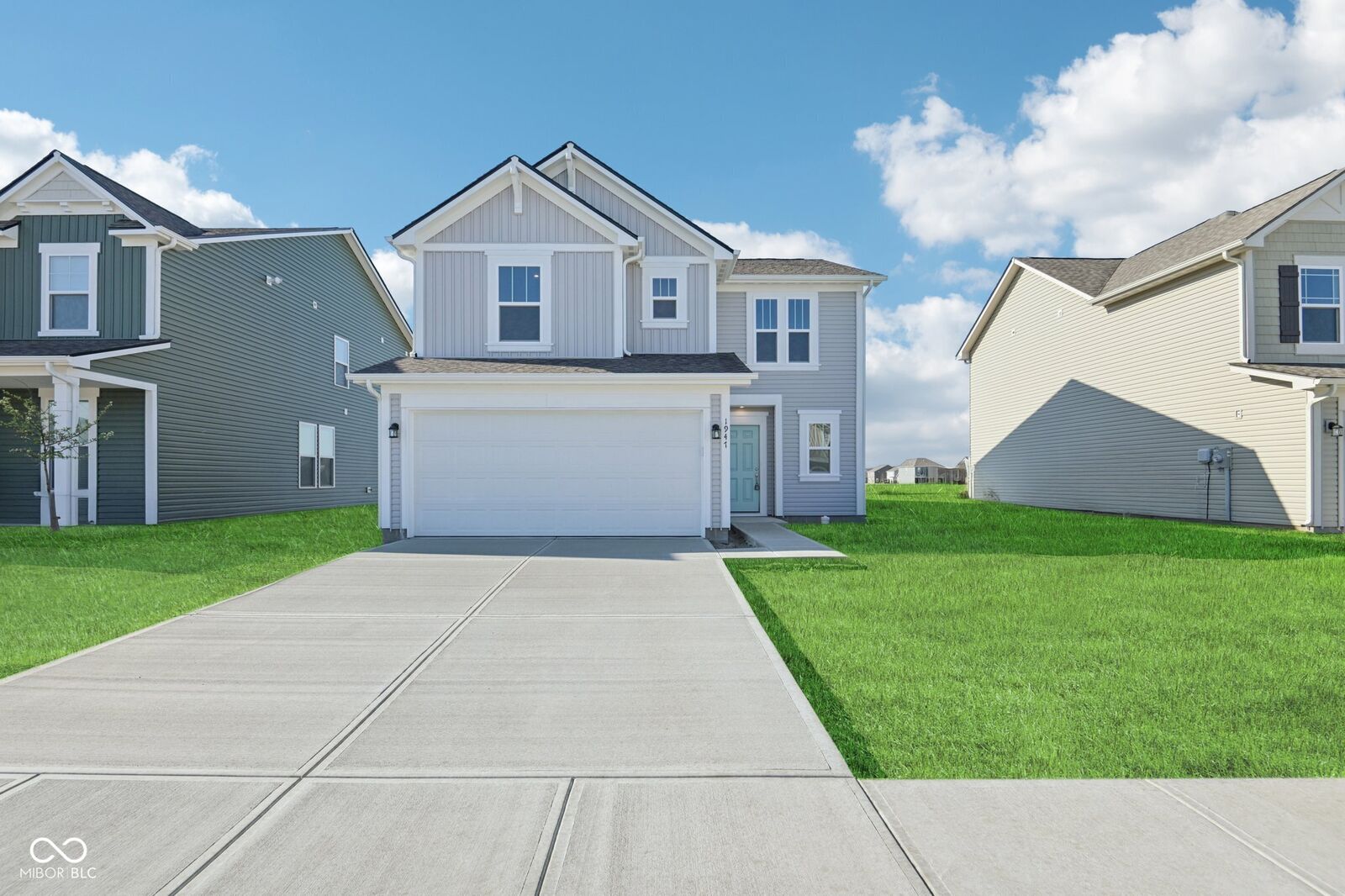 Property Photo: 1947 White Oak Lane IN 46176