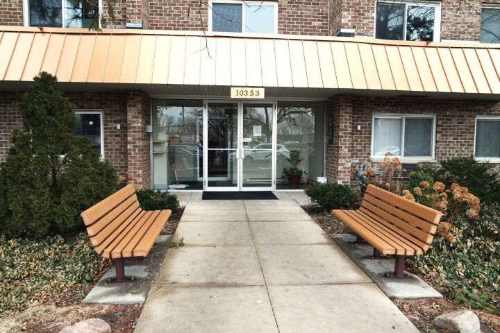 Property Photo:  10353 Dearlove Road 5E  IL 60025 